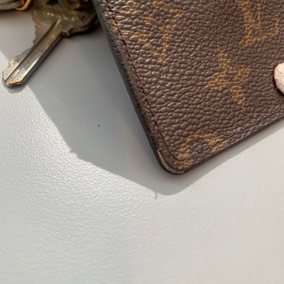 Louis Vuitton 6- Keyholder - Picture 8 of 10